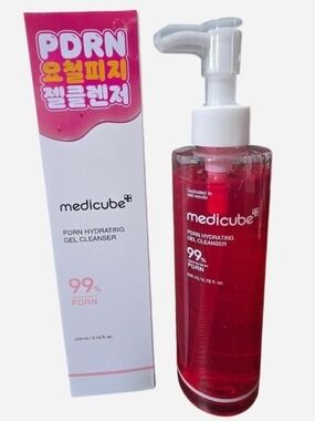 medicube PDRN Hydrating Gel Cleanser